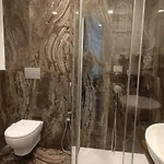 Palazzo Fracassini 招待所 4*