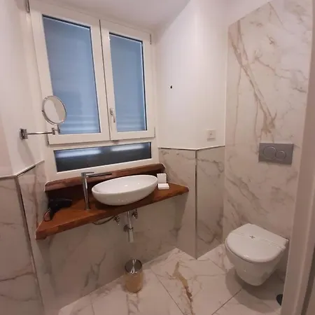 Palazzo Fracassini 4*