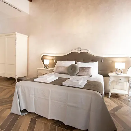 Palazzo Fracassini Roma