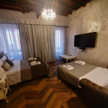 Palazzo Fracassini Affittacamere Roma