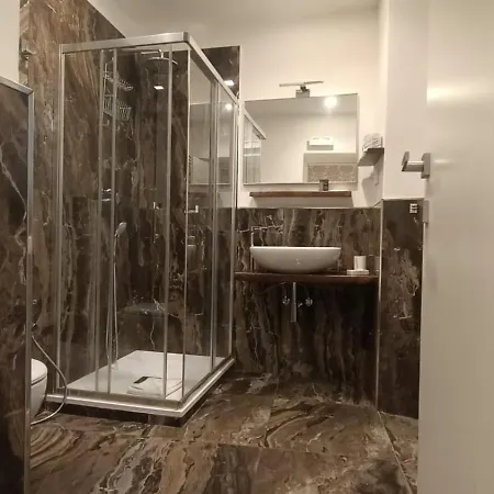 Palazzo Fracassini Affittacamere 4*