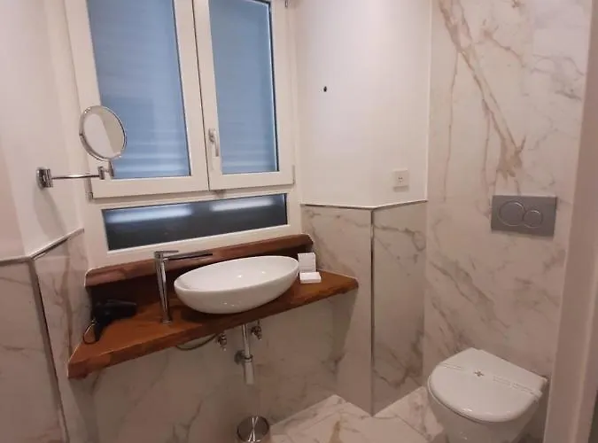 Palazzo Fracassini 4*