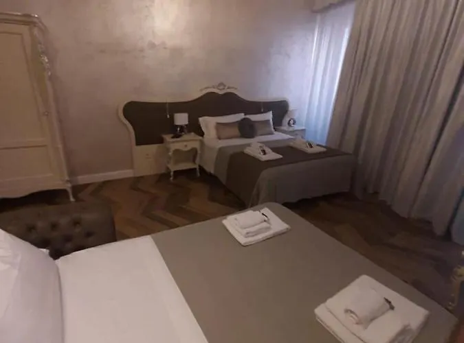 Palazzo Fracassini Maison d'hôtes 4*